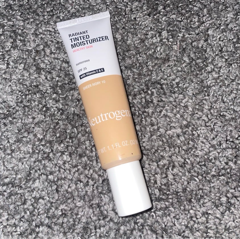 Neutrogena Healthy Skin Radiant Tinted Moisturizer