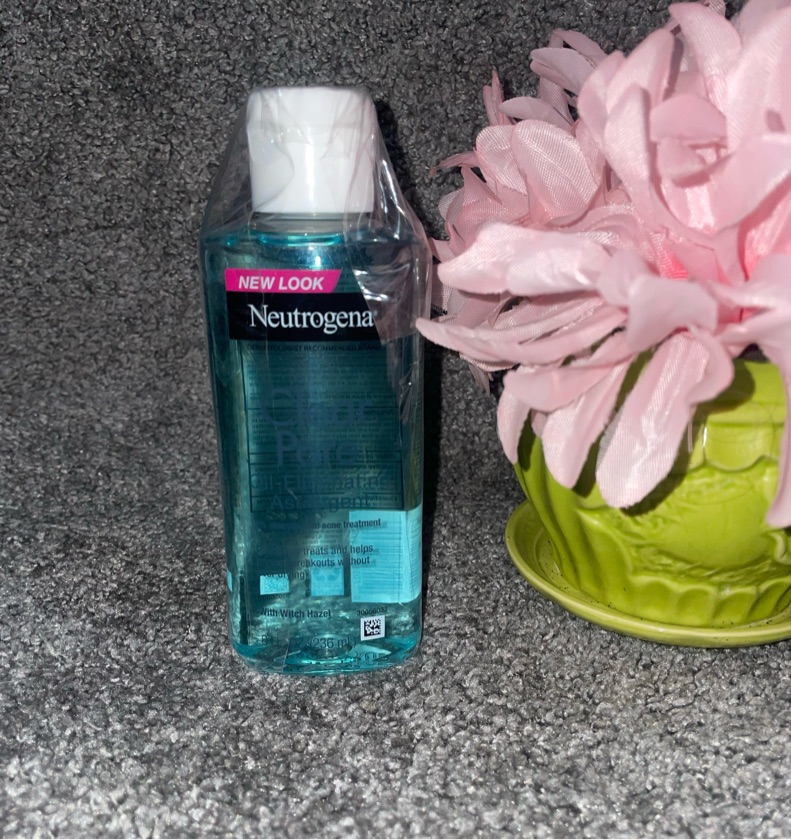 Neutrogena Clear Pore Oil-Eliminating Astringent