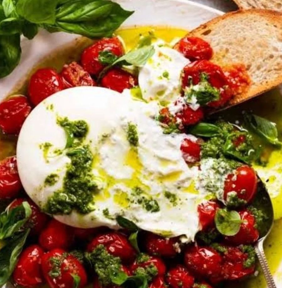 Burrata fresca cremosa
