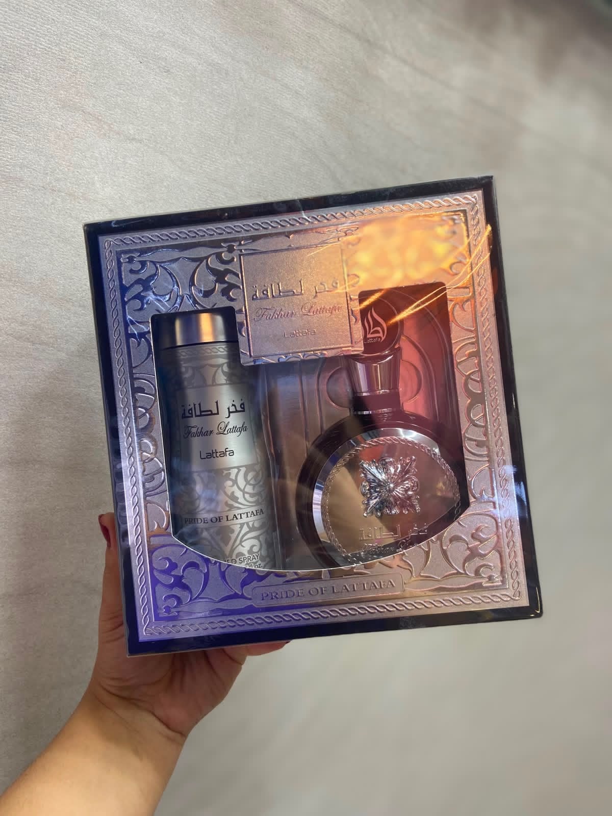 Kit Perfume e Body Spray Fakhar Black Lattafa
