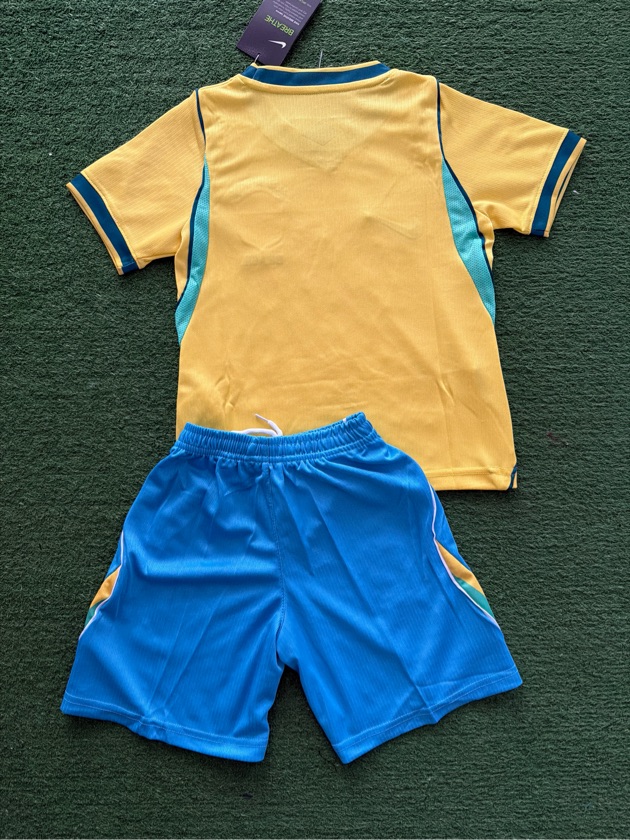 Kit Infantil Brasil Copa 2026 ( 5-6 anos 8-9 anos 10-11 anos 12-13 anos DISPONÍVEIS)