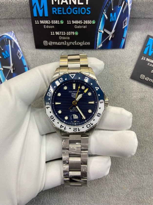Aquaracer - azul e branco - Fundo Azul