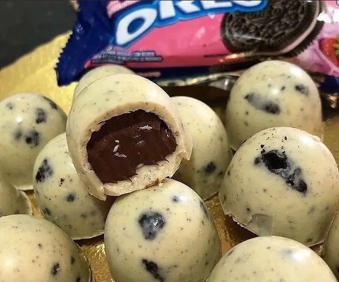 Bombom De Oreo e Nutella