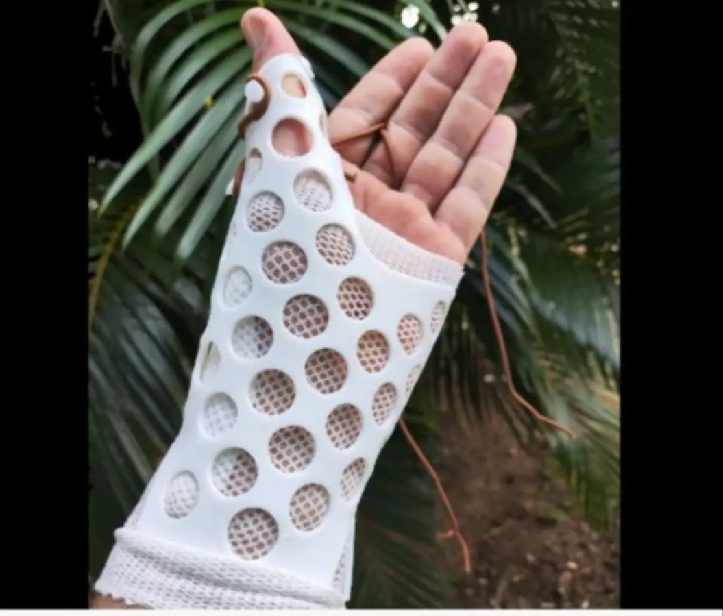 Férulas de muñeca y dedos GRATIS 2U