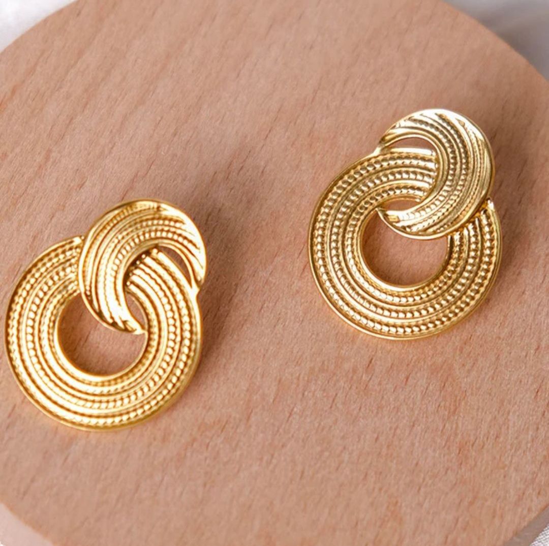 Aretes Entrelazados Texturizados